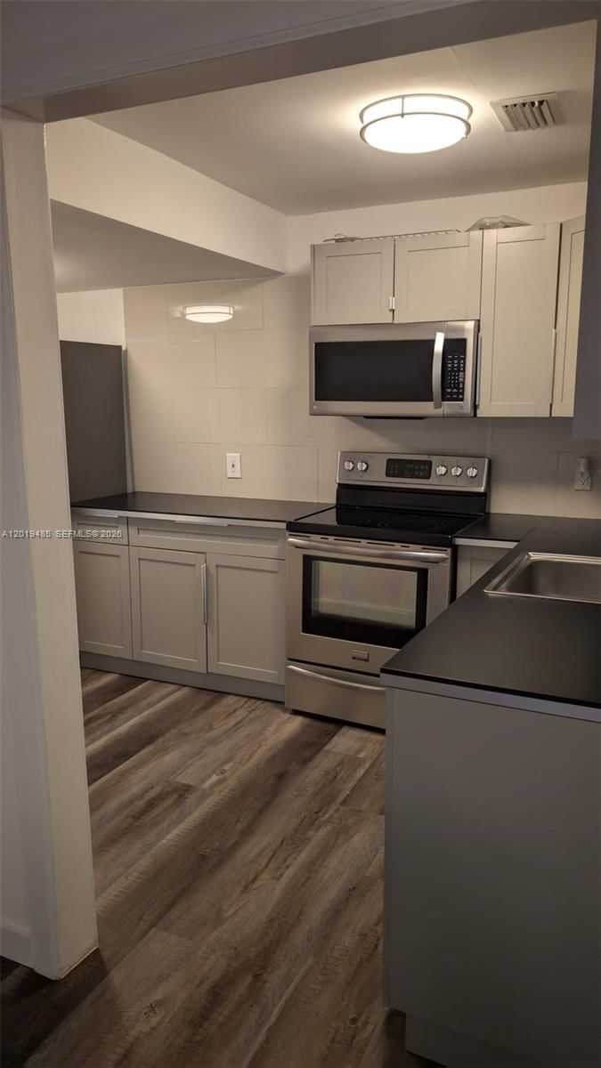 Real estate property located at 76 14th St, Miami-dade, Hialeah 7th Addn, Hialeah, FL