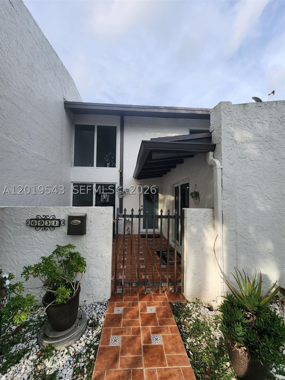 Real estate property located at 6931 111th Ct, Miami-dade, Snapper Creek Townhouses, Miami, FL