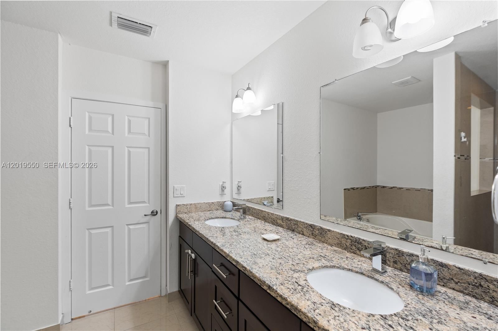 Real estate property located at 9256 209th Ter, Miami-dade, C B Palms, Cutler Bay, FL