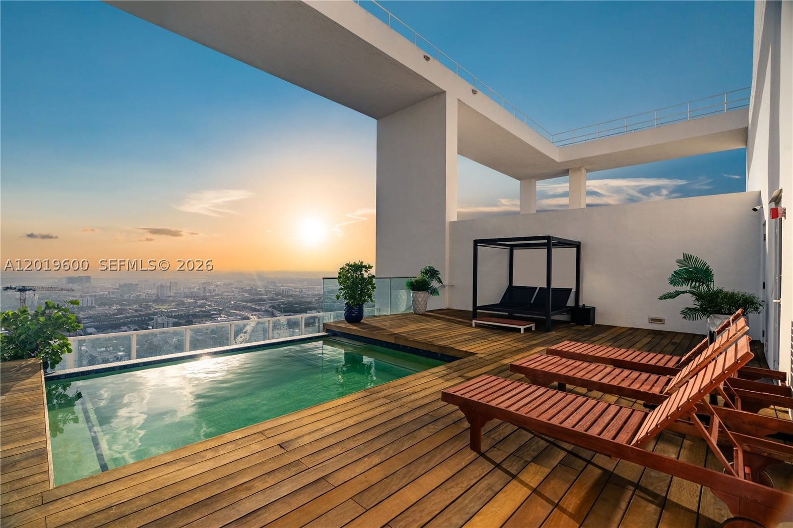 Real estate property located at 1040 Biscayne Blvd #4607, Miami-dade, Ten Museum Pk Residential, Miami, FL