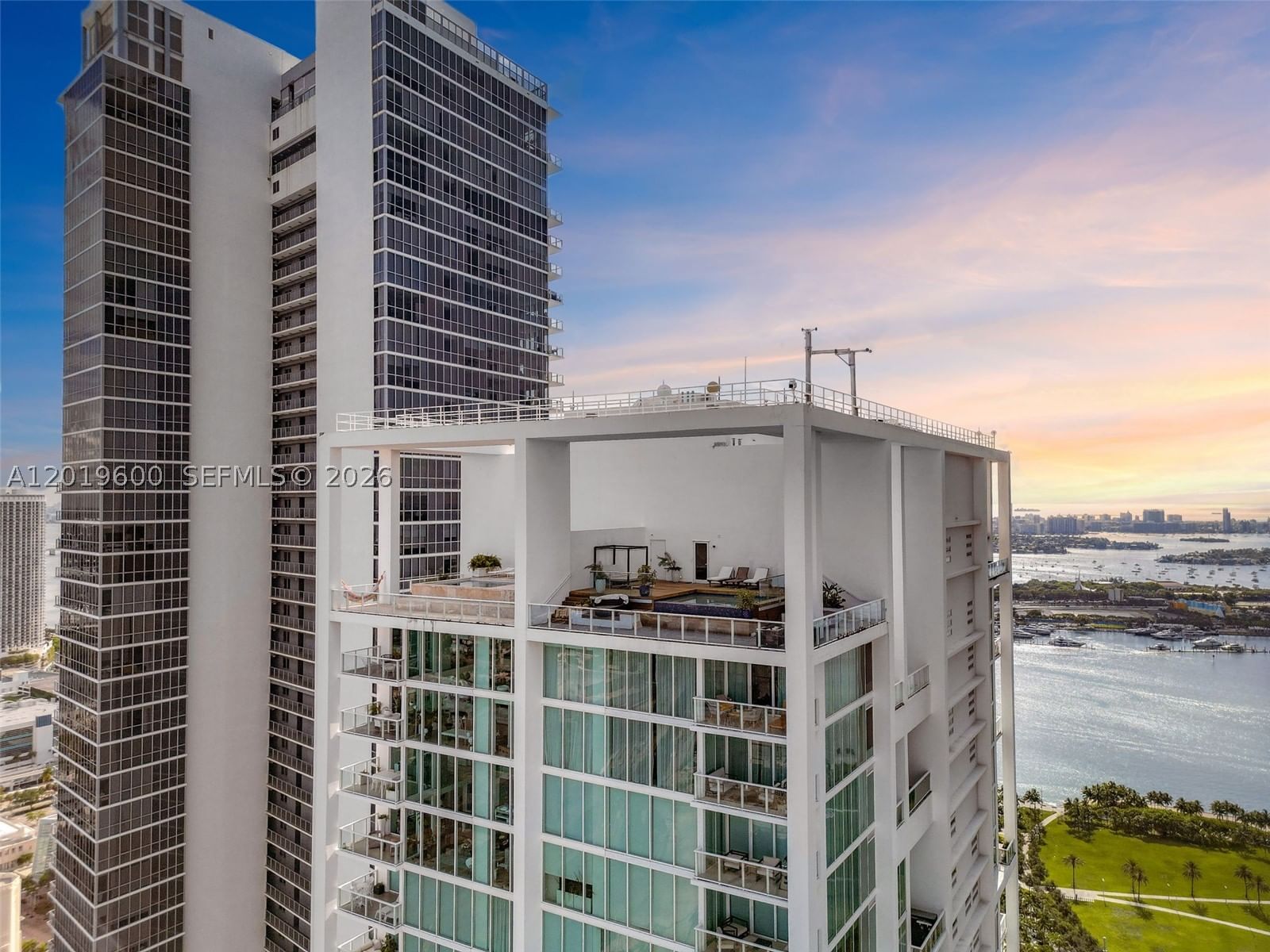 Real estate property located at 1040 Biscayne Blvd #4607, Miami-dade, Ten Museum Pk Residential, Miami, FL