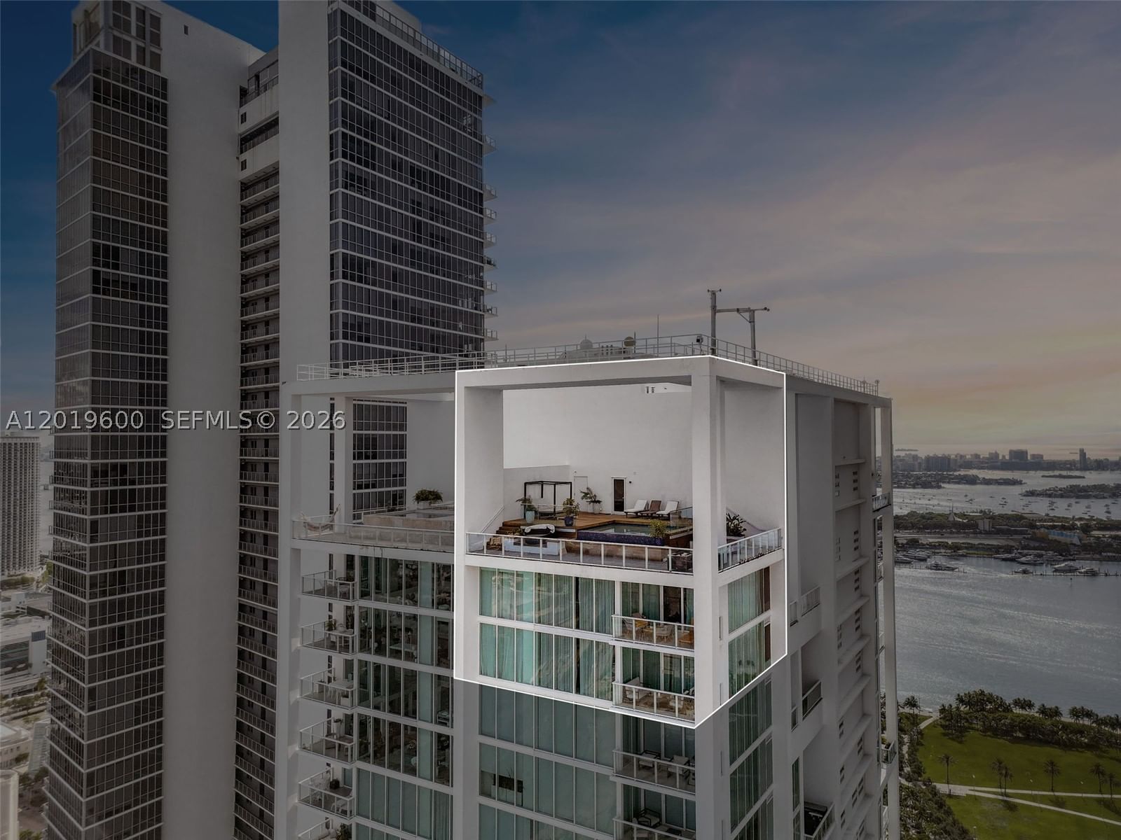 Real estate property located at 1040 Biscayne Blvd #4607, Miami-dade, Ten Museum Pk Residential, Miami, FL