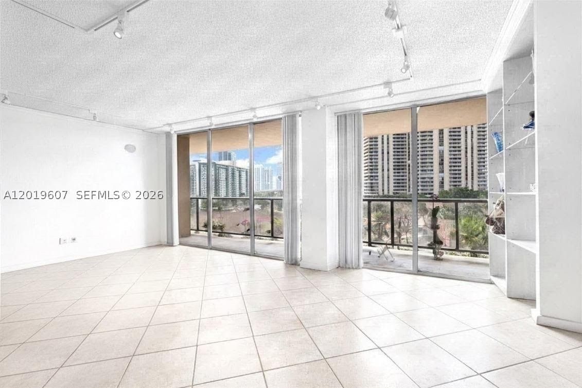 Real estate property located at 19667 Turnberry Way #6C, Miami-dade, Turnberry Isle South Cond, Aventura, FL