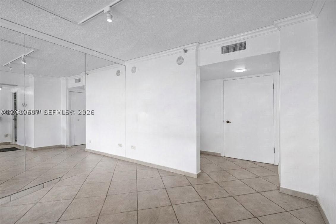 Real estate property located at 19667 Turnberry Way #6C, Miami-dade, Turnberry Isle South Cond, Aventura, FL