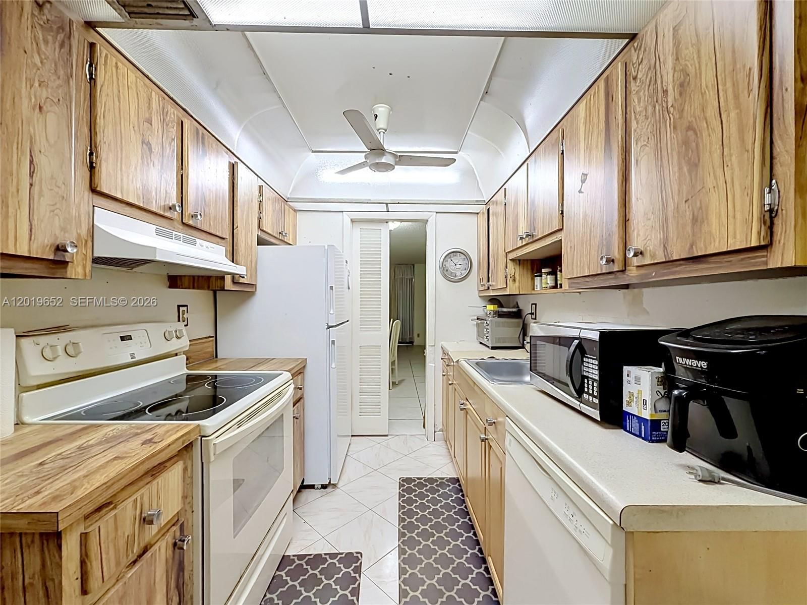 Real estate property located at 3000 48th Ter #126, Broward, Cypress Chase Condo No 5, Lauderdale Lakes, FL