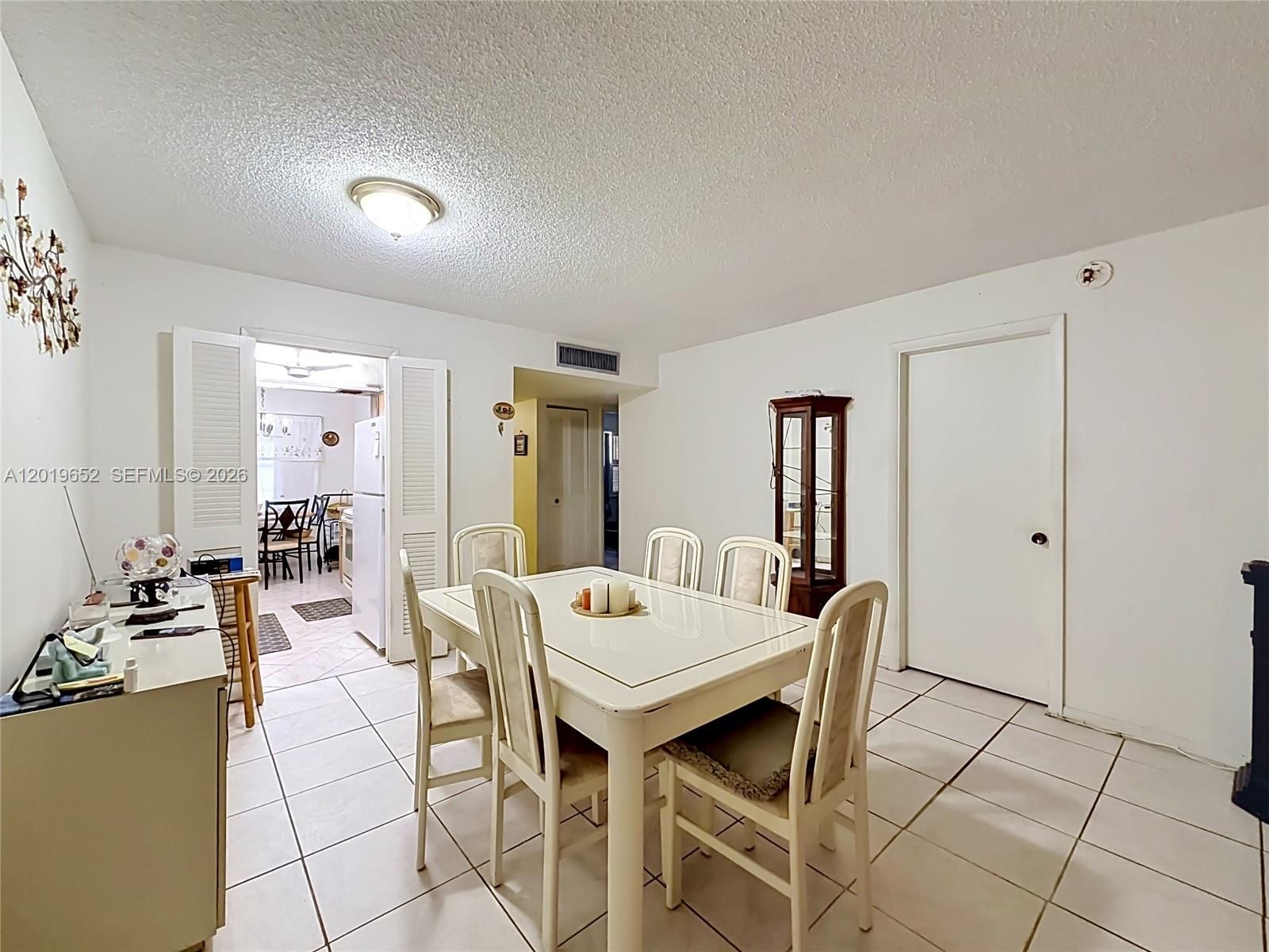 Real estate property located at 3000 48th Ter #126, Broward, Cypress Chase Condo No 5, Lauderdale Lakes, FL