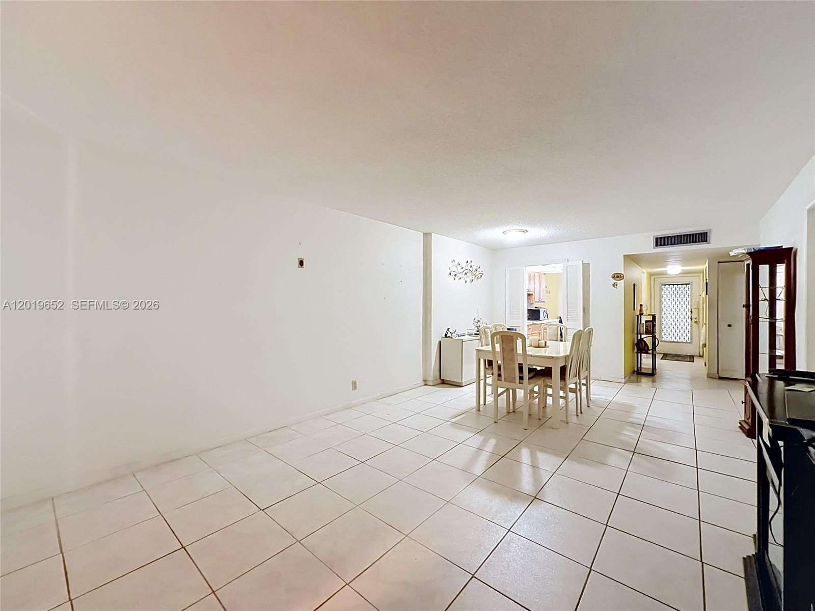 Real estate property located at 3000 48th Ter #126, Broward, Cypress Chase Condo No 5, Lauderdale Lakes, FL