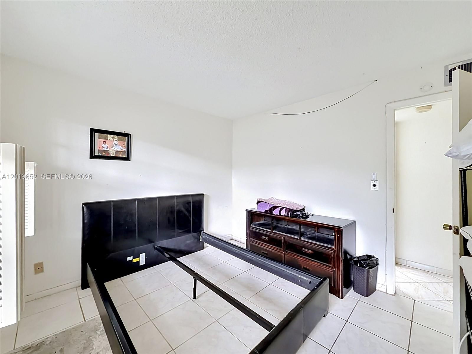 Real estate property located at 3000 48th Ter #126, Broward, Cypress Chase Condo No 5, Lauderdale Lakes, FL