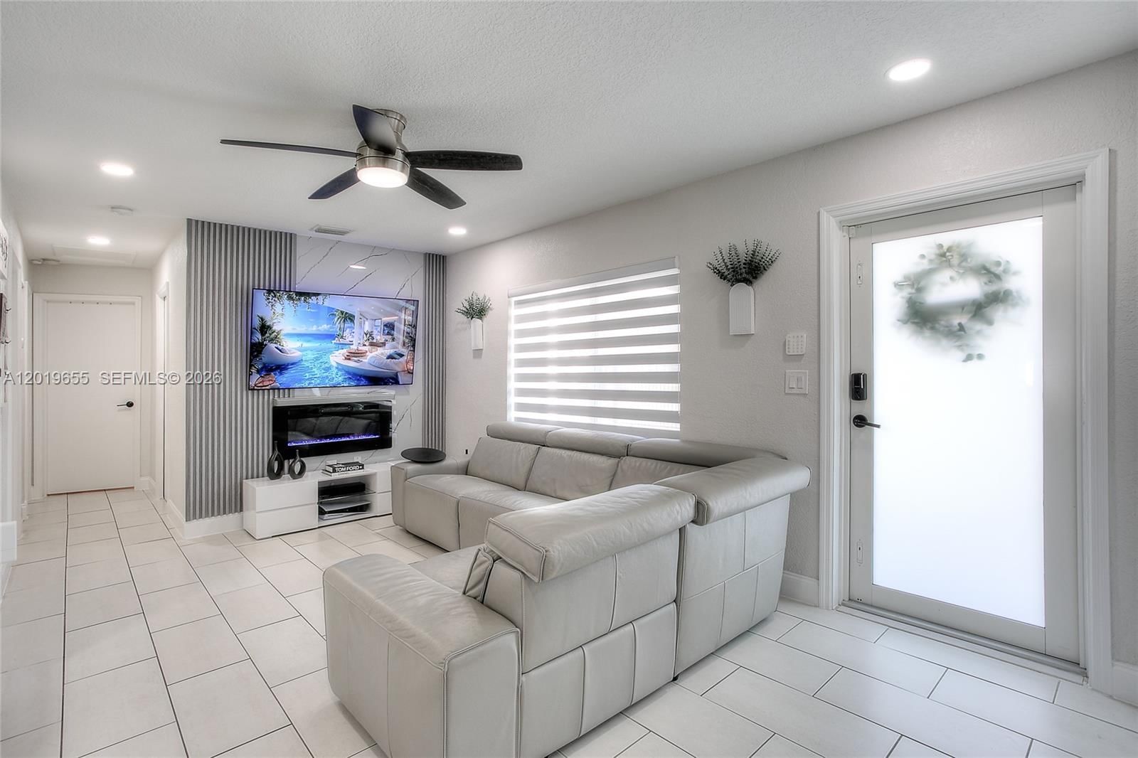 Real estate property located at 4951 190th st, Miami-dade, Carol City 6th Addn, Unincorporated Dade, FL