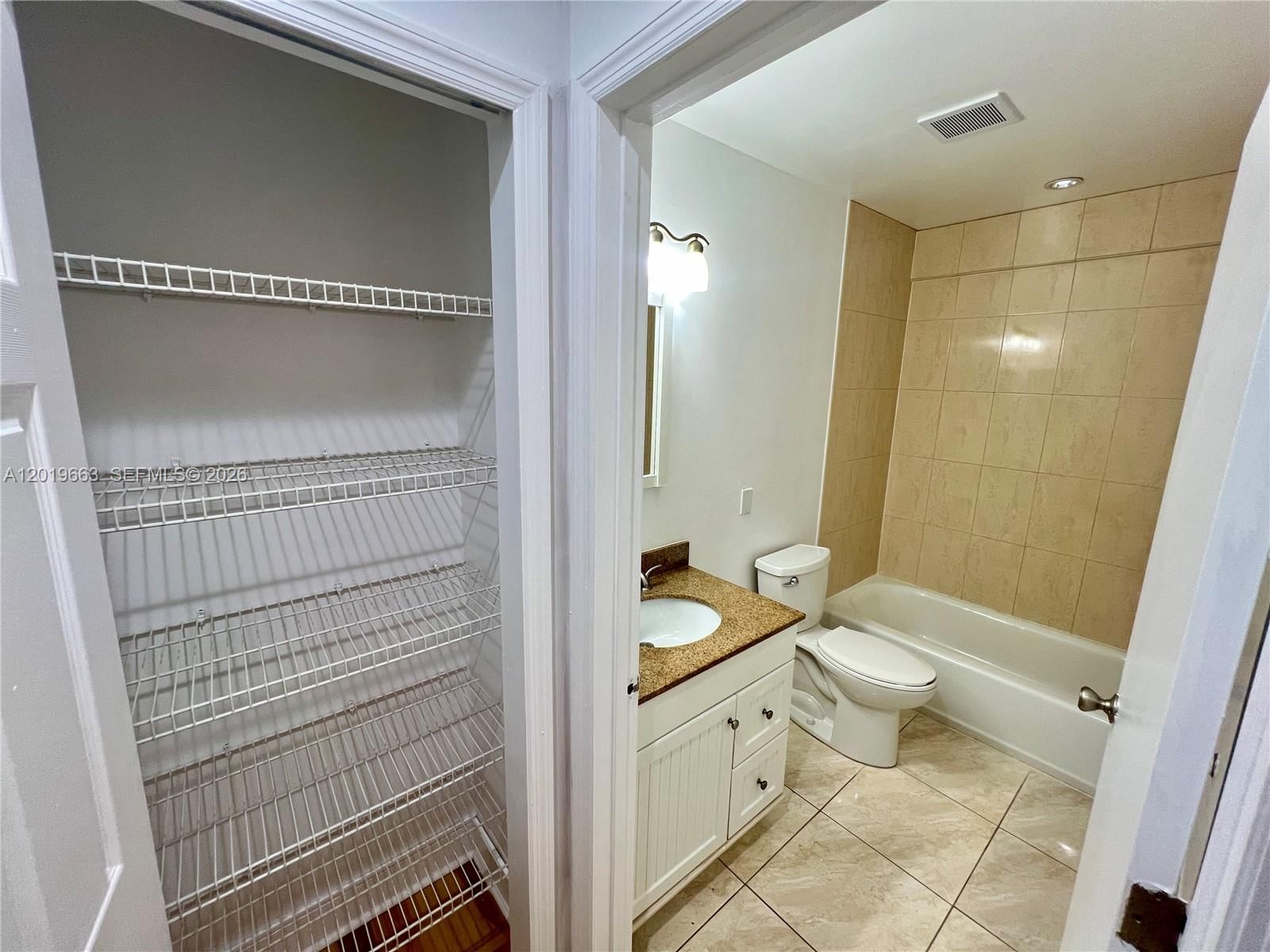 Real estate property located at 5570 61st St #930, Broward, Club Caribe Condo, Coconut Creek, FL