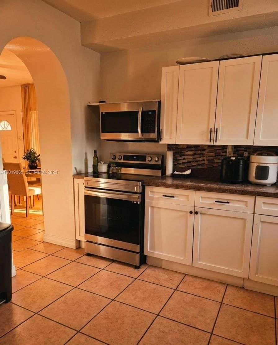 Real estate property located at 571 172nd St, Miami-dade, Beach Heights, North Miami Beach, FL