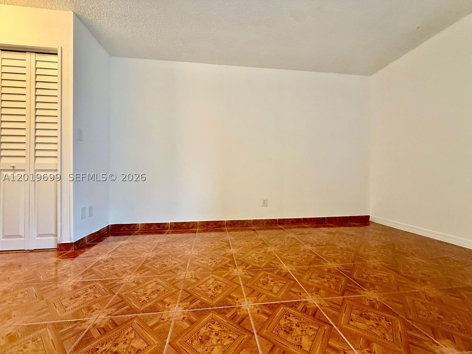 Real estate property located at 3470 Foxcroft Rd #204, Broward, Miramar Club Condominium, Miramar, FL