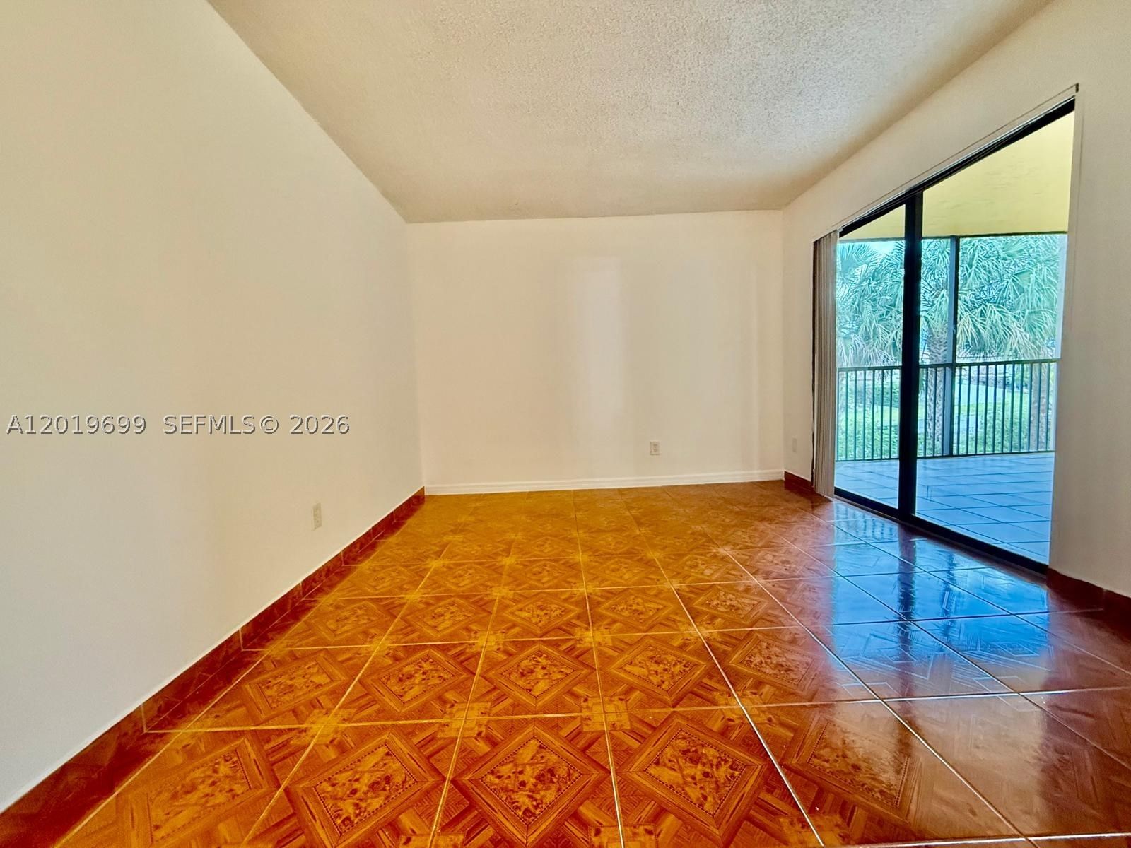 Real estate property located at 3470 Foxcroft Rd #204, Broward, Miramar Club Condominium, Miramar, FL