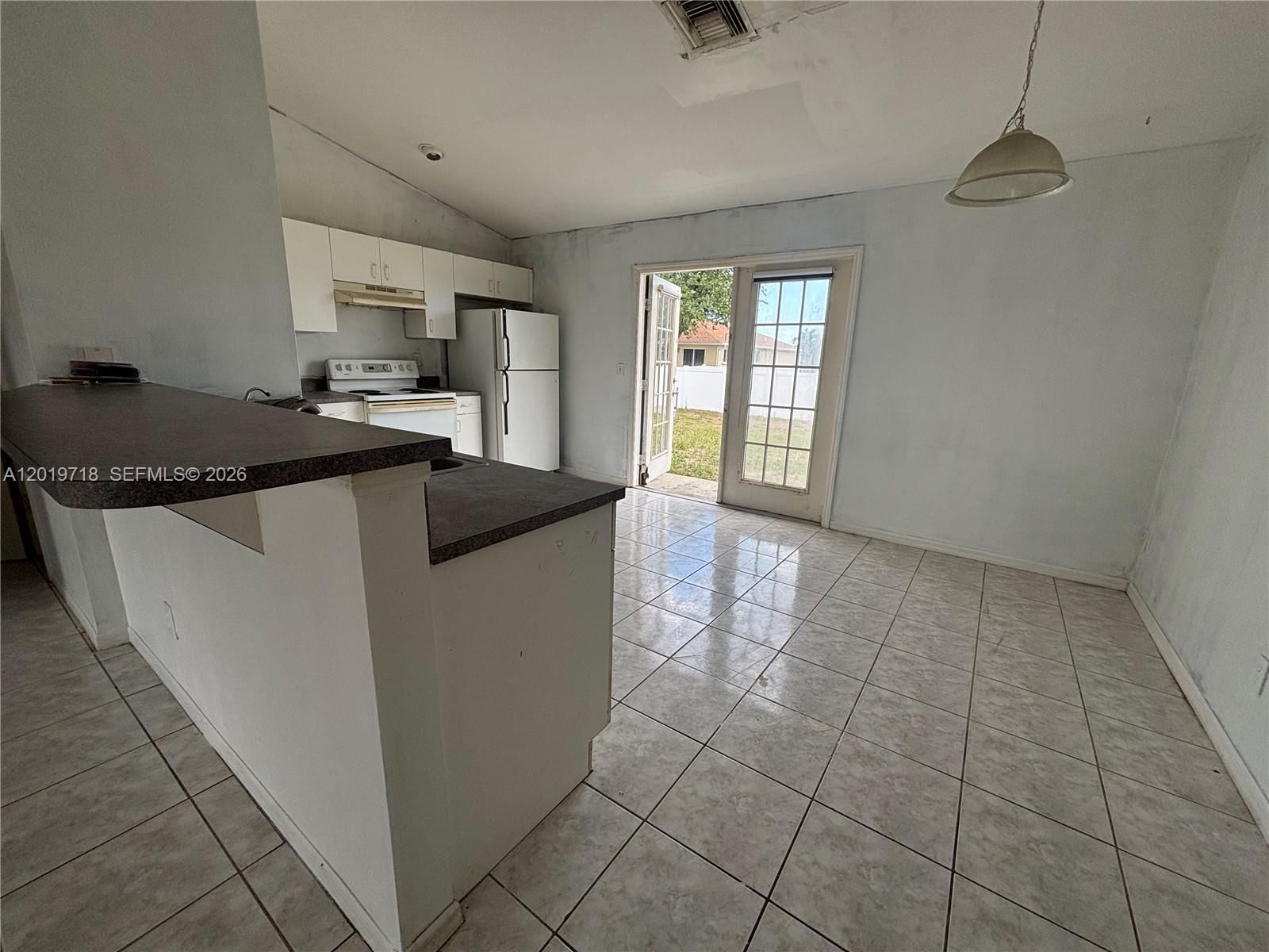 Real estate property located at 510 25TH PL, Lee, Cape Coral, Cape Coral, FL