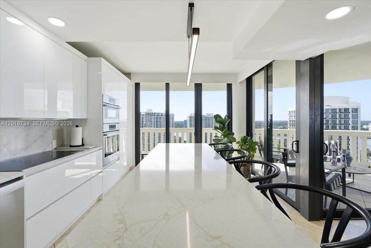 Real estate property located at 3000 Island Blvd #2802, Miami-dade, 3000 Isl Blvd Williams Is, Aventura, FL