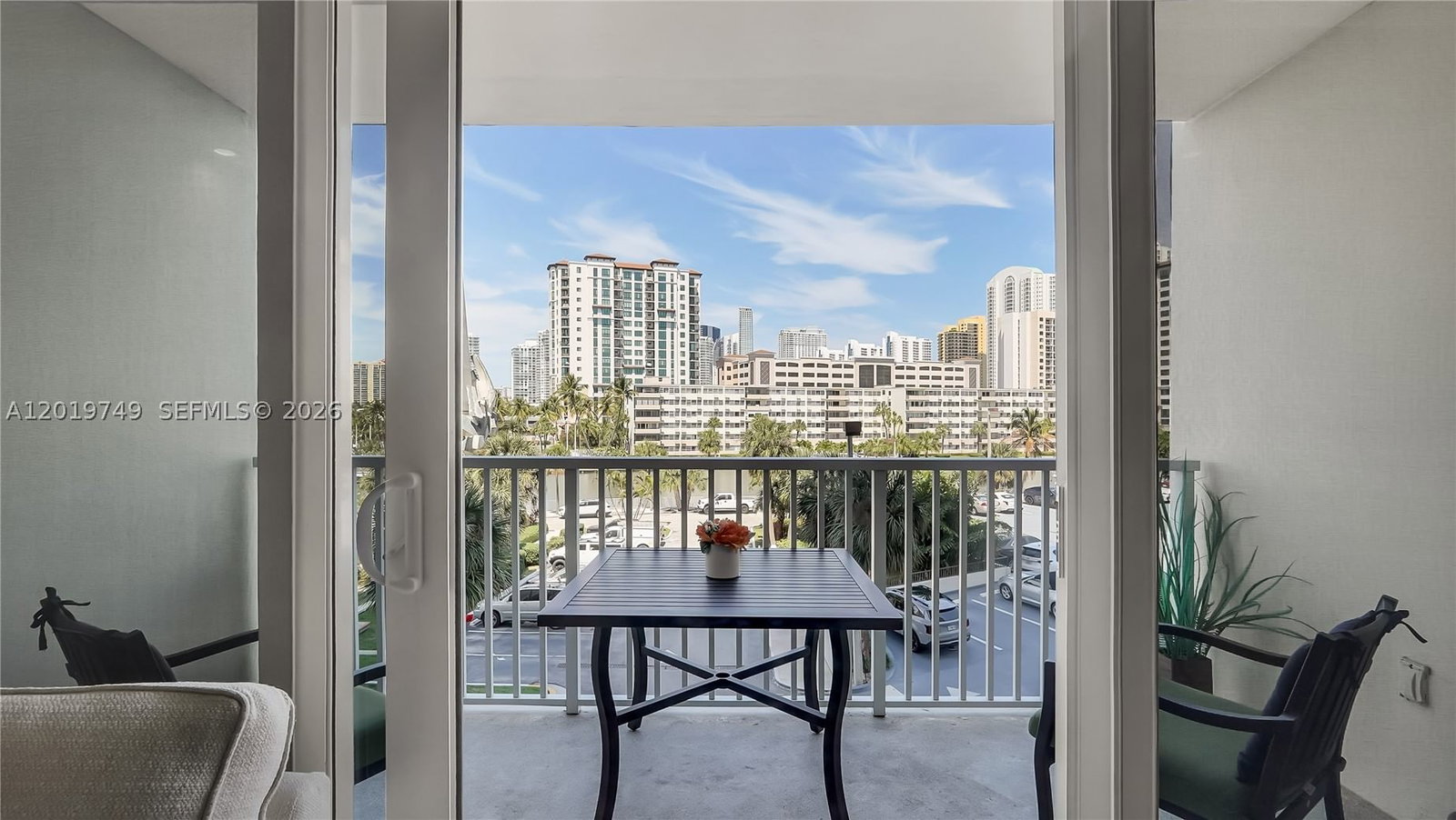 Real estate property located at 300 Bayview Dr #307, Miami-dade, Arlen House Condo, Sunny Isles Beach, FL
