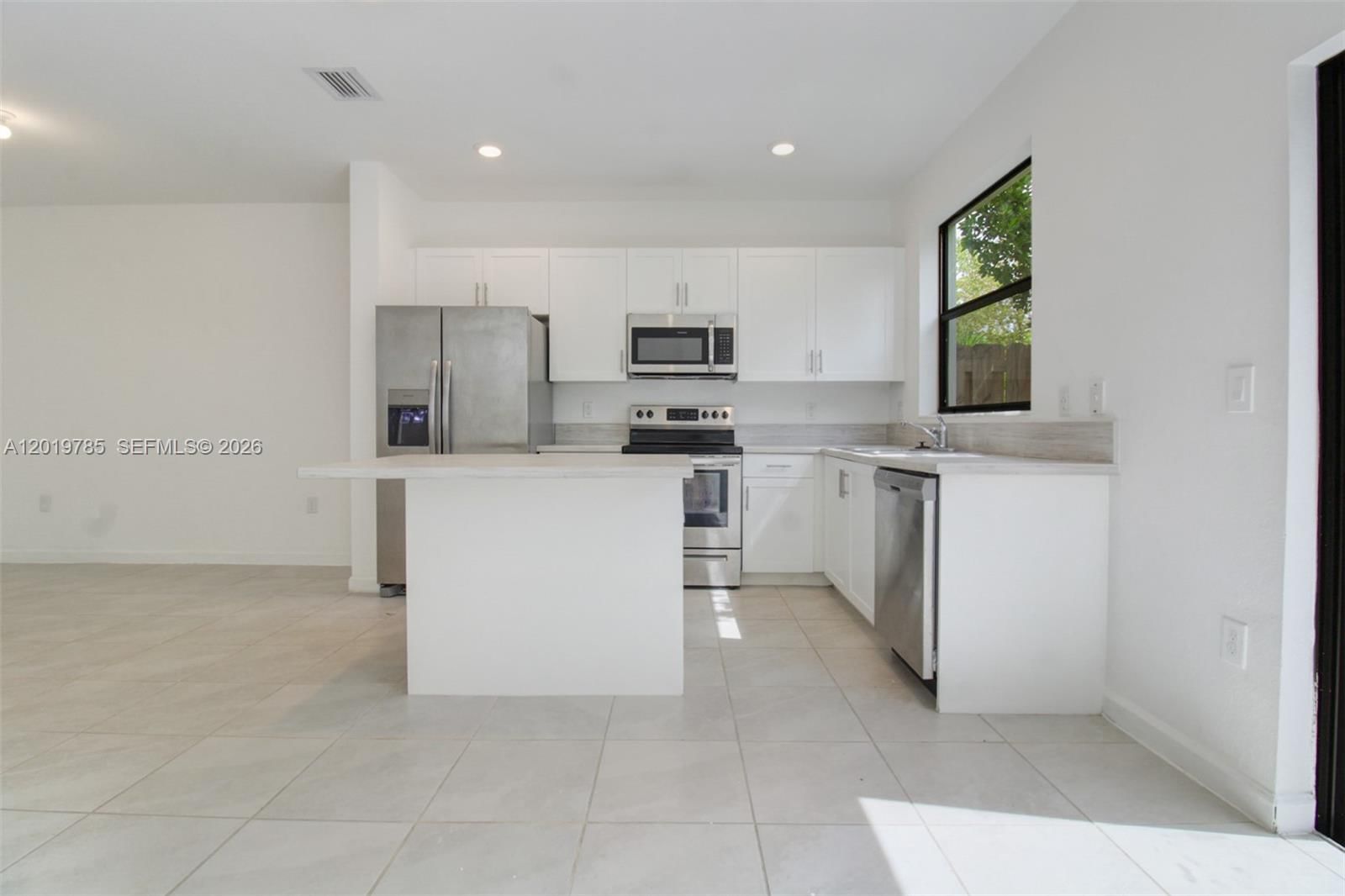 Real estate property located at 21035 8th Ave, Miami-dade, Via Ventura Neighborhood, Miami, FL