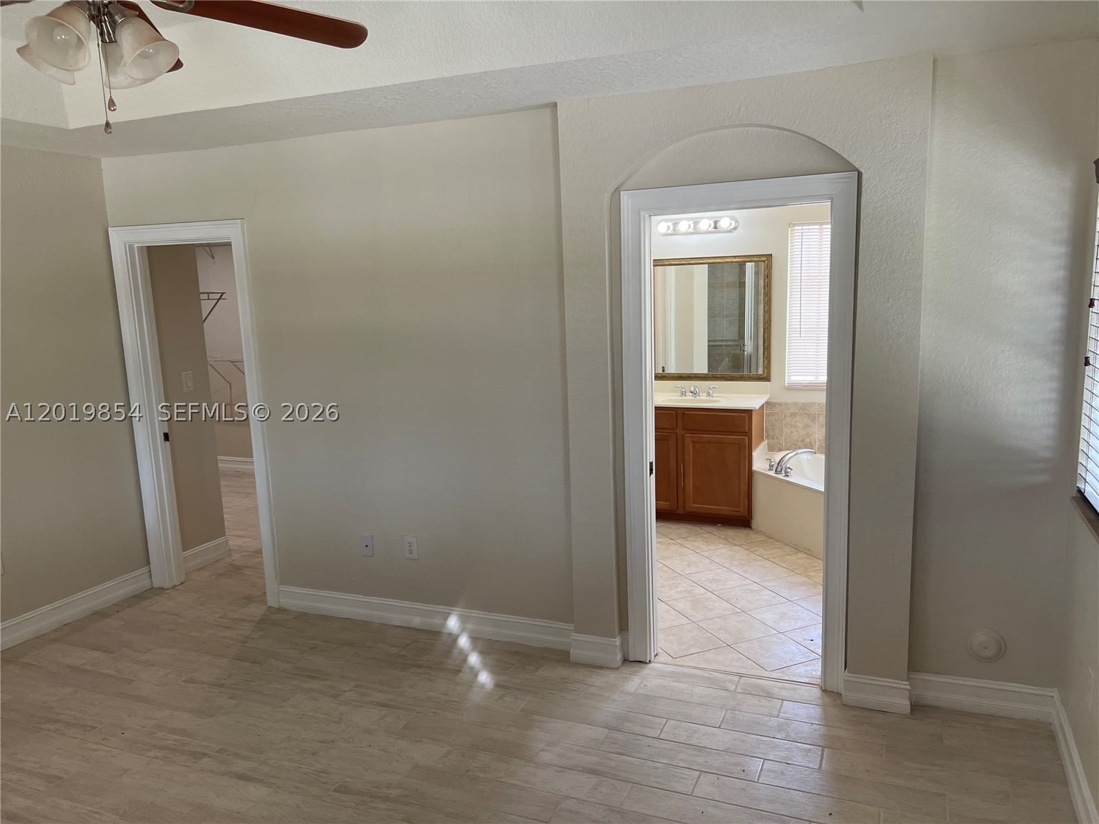 Real estate property located at 14008 274 TER, Miami-dade, Mandarin Lakes, Homestead, FL
