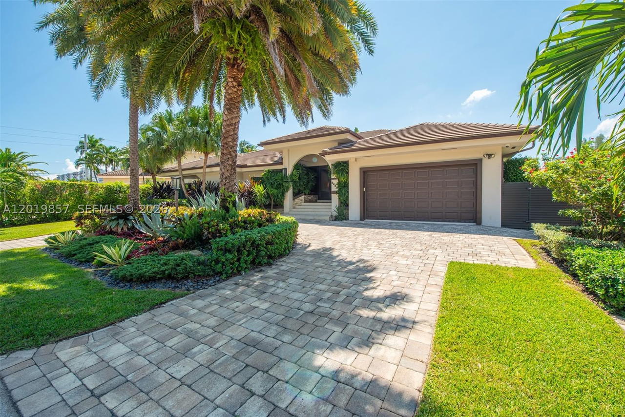Real estate property located at 3444 167th St, Miami-dade, Eastern Shores 1st Addn, North Miami Beach, FL