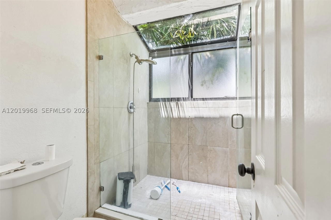 Real estate property located at 2039 Winners Cir, Broward, Rock Island Land Corp, North Lauderdale, FL