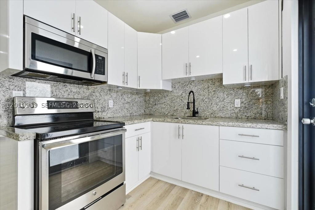 Real estate property located at 3297 26th St, Miami-dade, Silver Bluff Homesites, Miami, FL