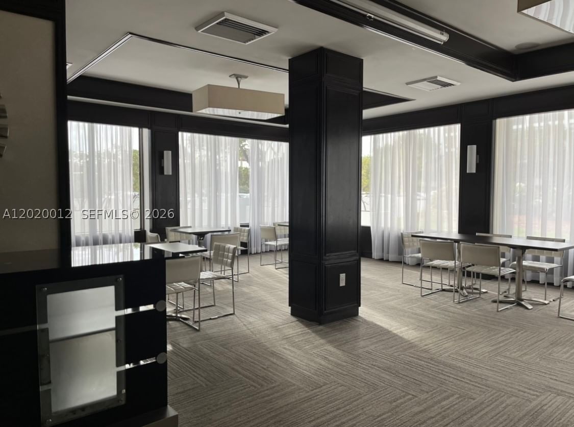 Real estate property located at 600 36th St #1111, Miami-dade, Charter Club Condo, Miami, FL