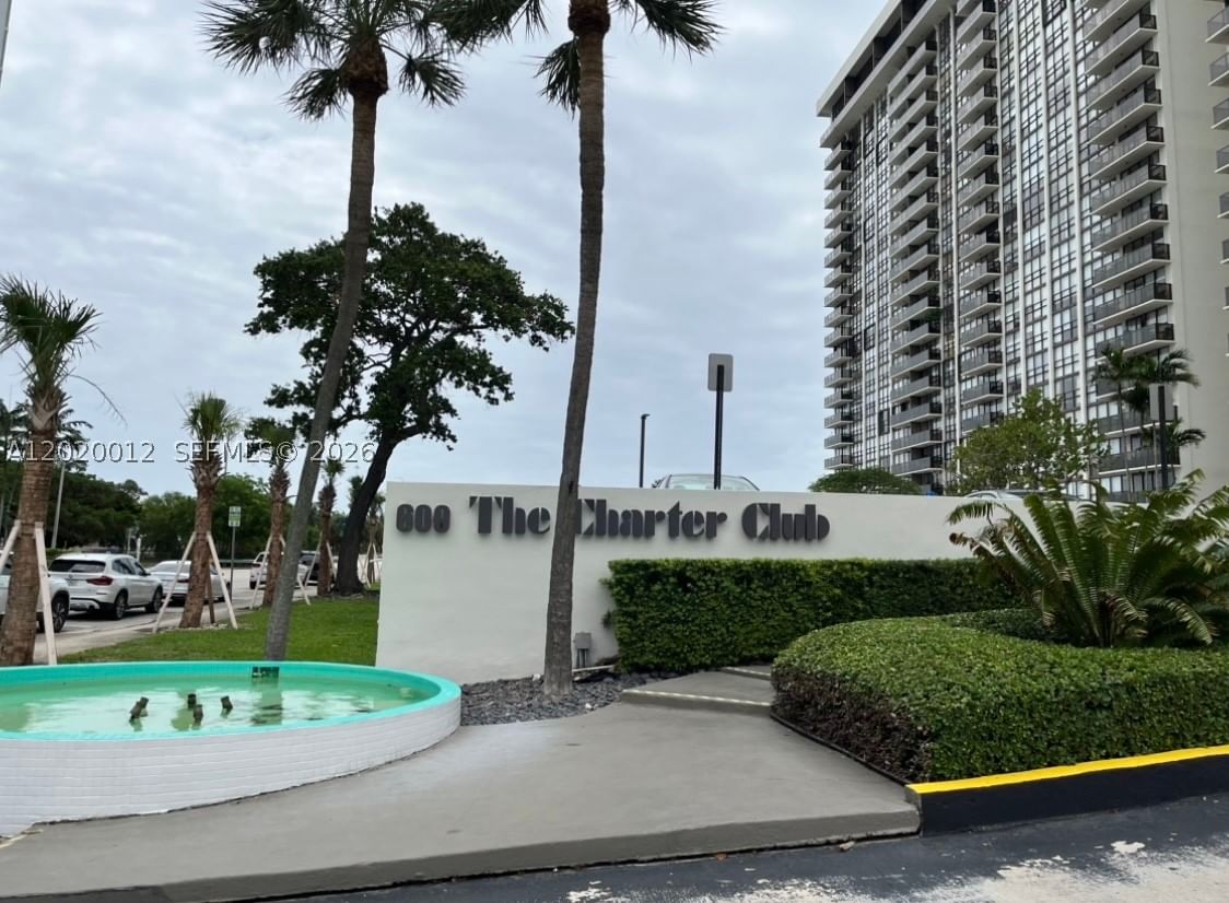 Real estate property located at 600 36th St #1111, Miami-dade, Charter Club Condo, Miami, FL