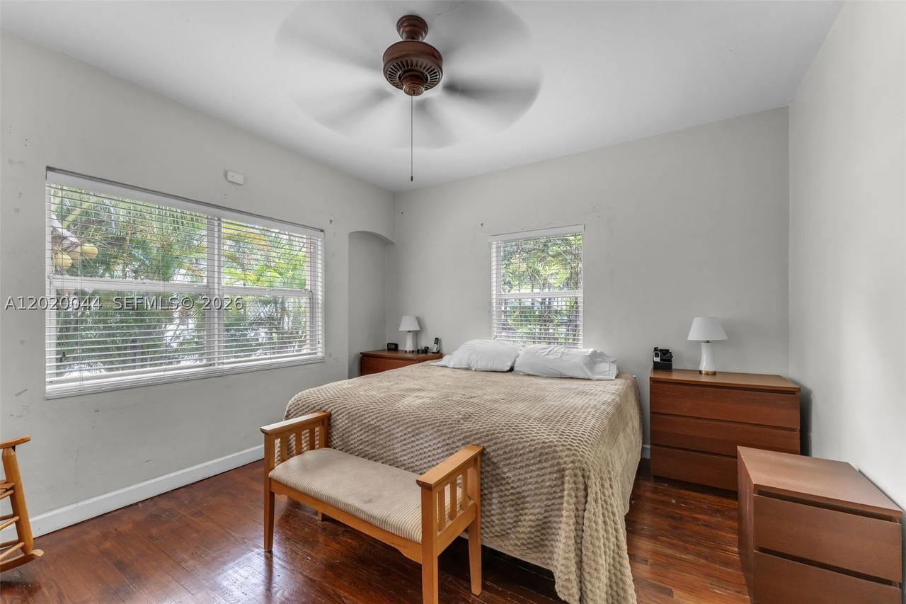 Real estate property located at 28 48th St, Miami-dade, Shadowlawn, Miami, FL