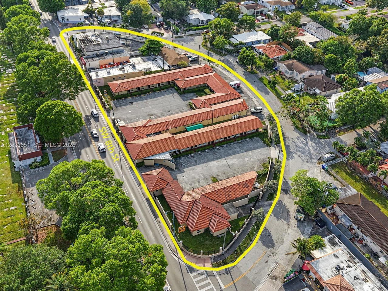Real estate property located at 4445 8th St, Miami-dade, Tamiami Trail Park, Miami, FL