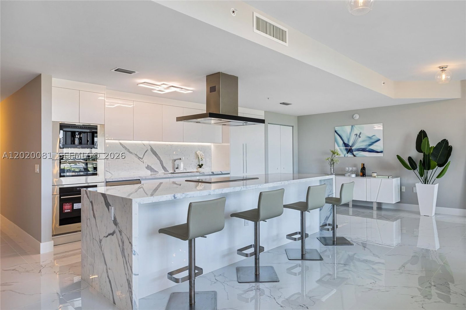 Real estate property located at 330 Sunny Isles Blvd #5-506, Miami-dade, Parque Towers Condo, Sunny Isles Beach, FL