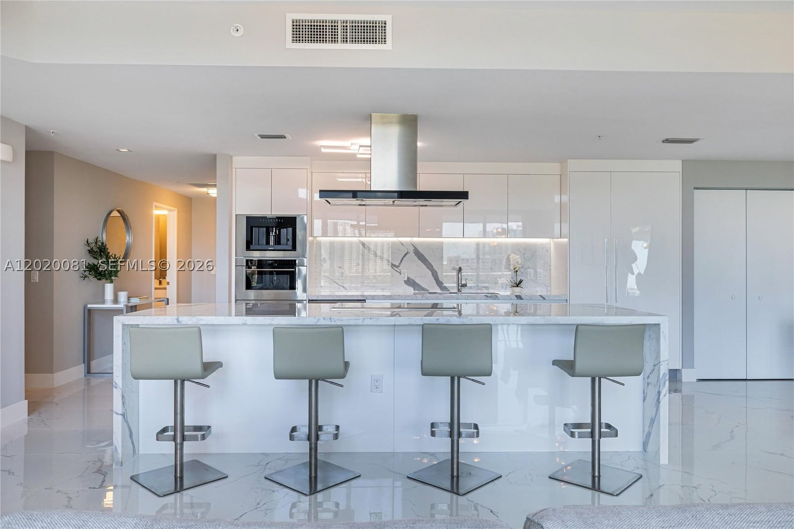 Real estate property located at 330 Sunny Isles Blvd #5-506, Miami-dade, Parque Towers Condo, Sunny Isles Beach, FL