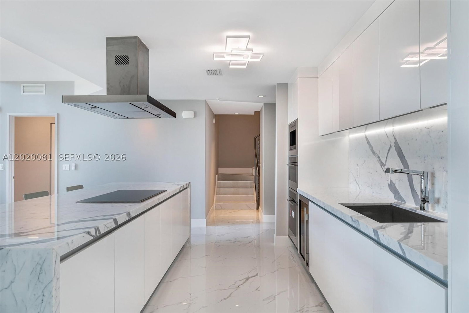 Real estate property located at 330 Sunny Isles Blvd #5-506, Miami-dade, Parque Towers Condo, Sunny Isles Beach, FL