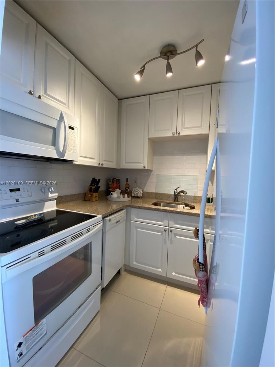 Real estate property located at 5050 7th St #312, Miami-dade, 5050 Condominium, Miami, FL