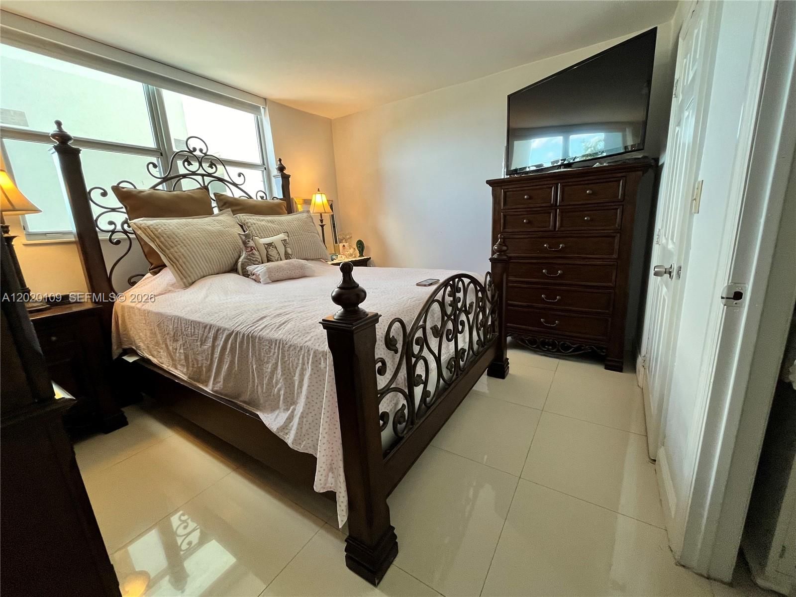 Real estate property located at 5050 7th St #312, Miami-dade, 5050 Condominium, Miami, FL