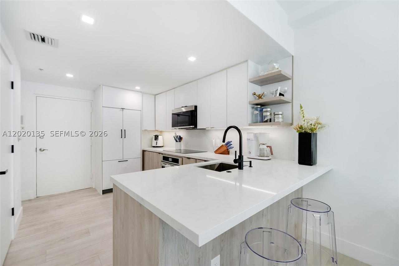 Real estate property located at 3339 Virginia St #329, Miami-dade, Lofts At Mayfair Condo, Miami, FL