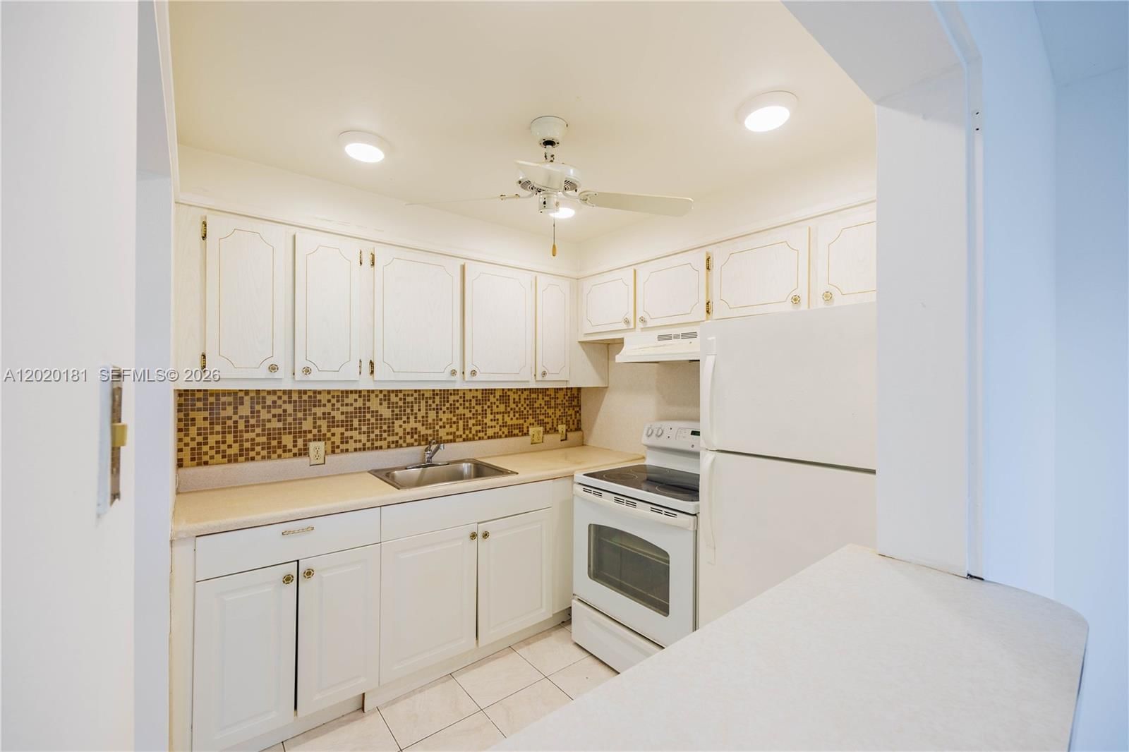 Real estate property located at 303 Preston H #303, Palm Beach, Preston At Century Villag, Boca Raton, FL