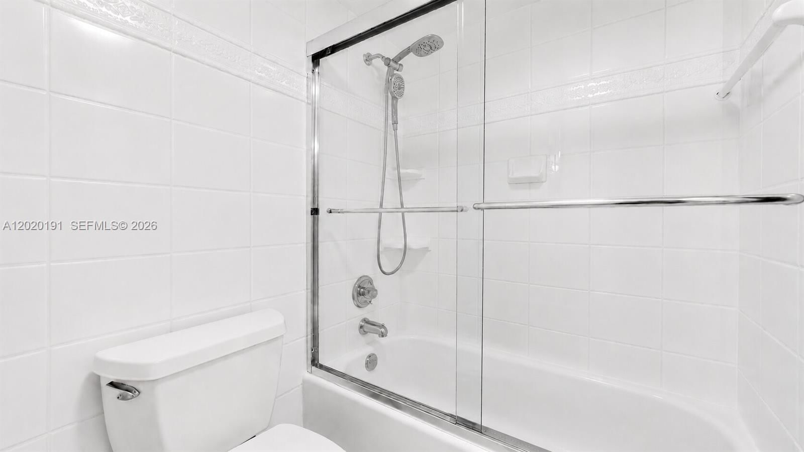 Real estate property located at 20301 Country Club Dr #1126, Miami-dade, Coronado Condo- Tower Ii, Aventura, FL