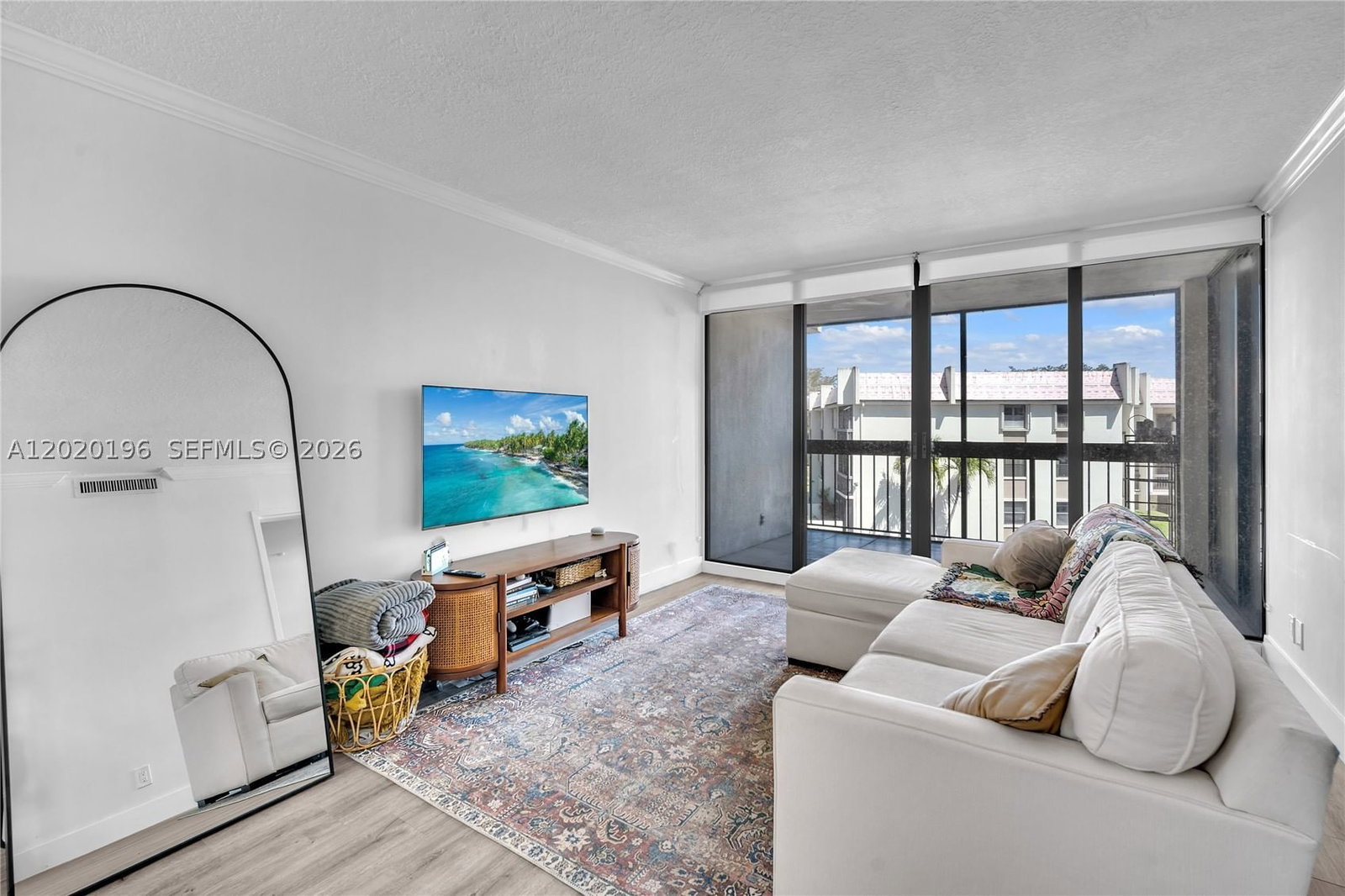 Real estate property located at 8437 Forest Hills Dr #304, Broward, Greenglades Condo Iii, Coral Springs, FL