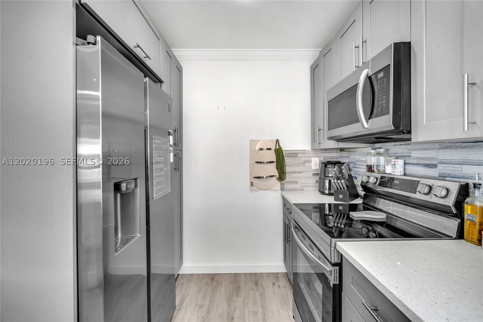 Real estate property located at 8437 Forest Hills Dr #304, Broward, Greenglades Condo Iii, Coral Springs, FL