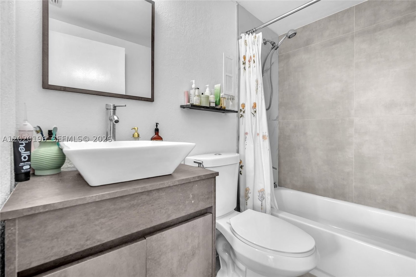 Real estate property located at 8437 Forest Hills Dr #304, Broward, Greenglades Condo Iii, Coral Springs, FL