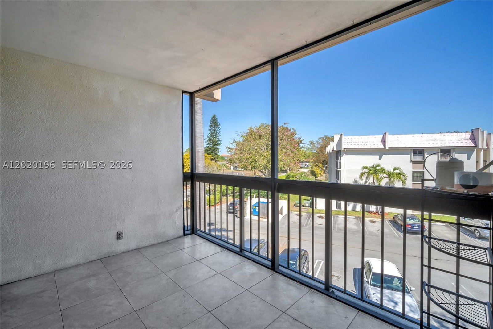 Real estate property located at 8437 Forest Hills Dr #304, Broward, Greenglades Condo Iii, Coral Springs, FL