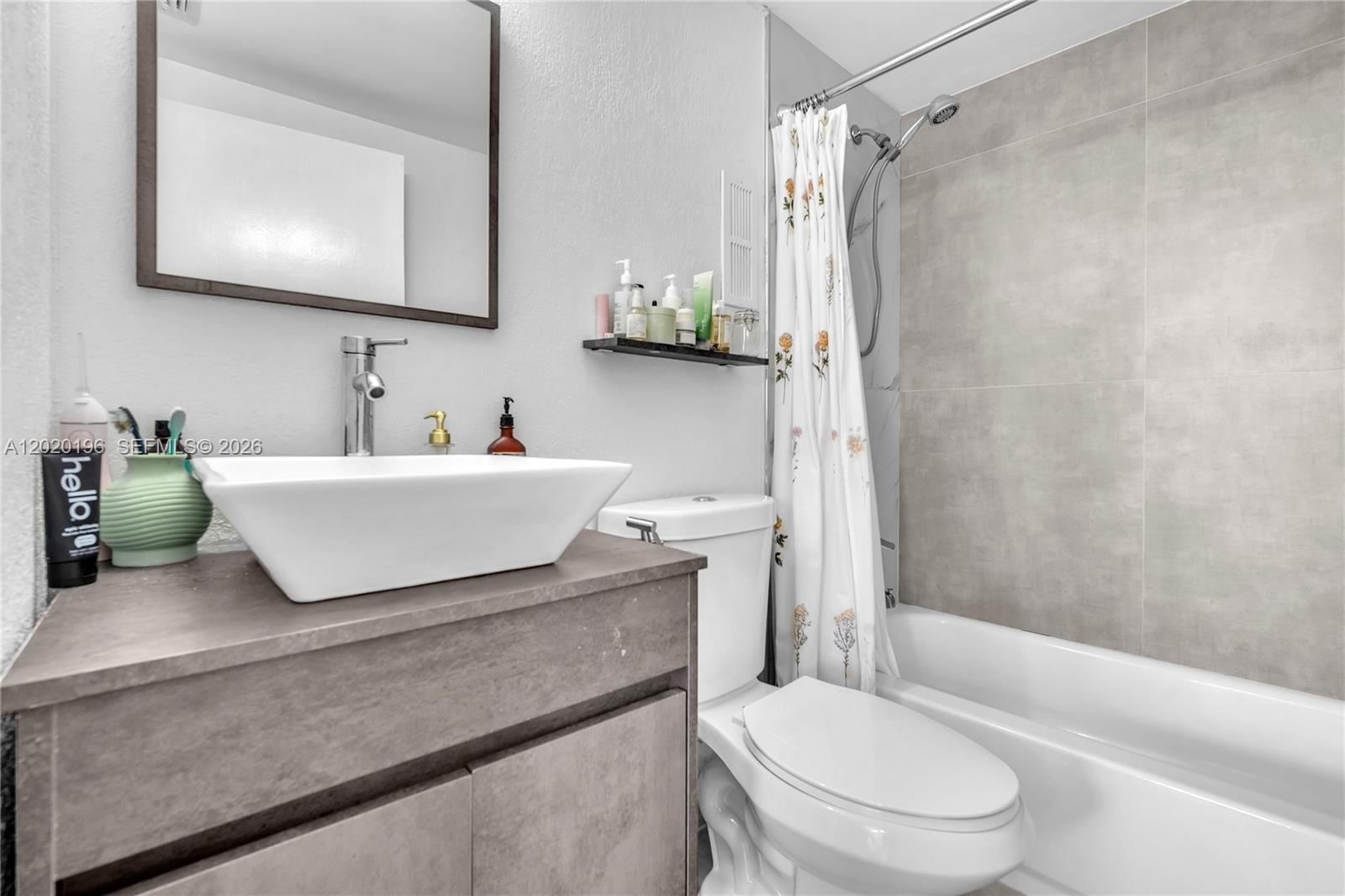 Real estate property located at 8437 Forest Hills Dr #304, Broward, Greenglades Condo Iii, Coral Springs, FL