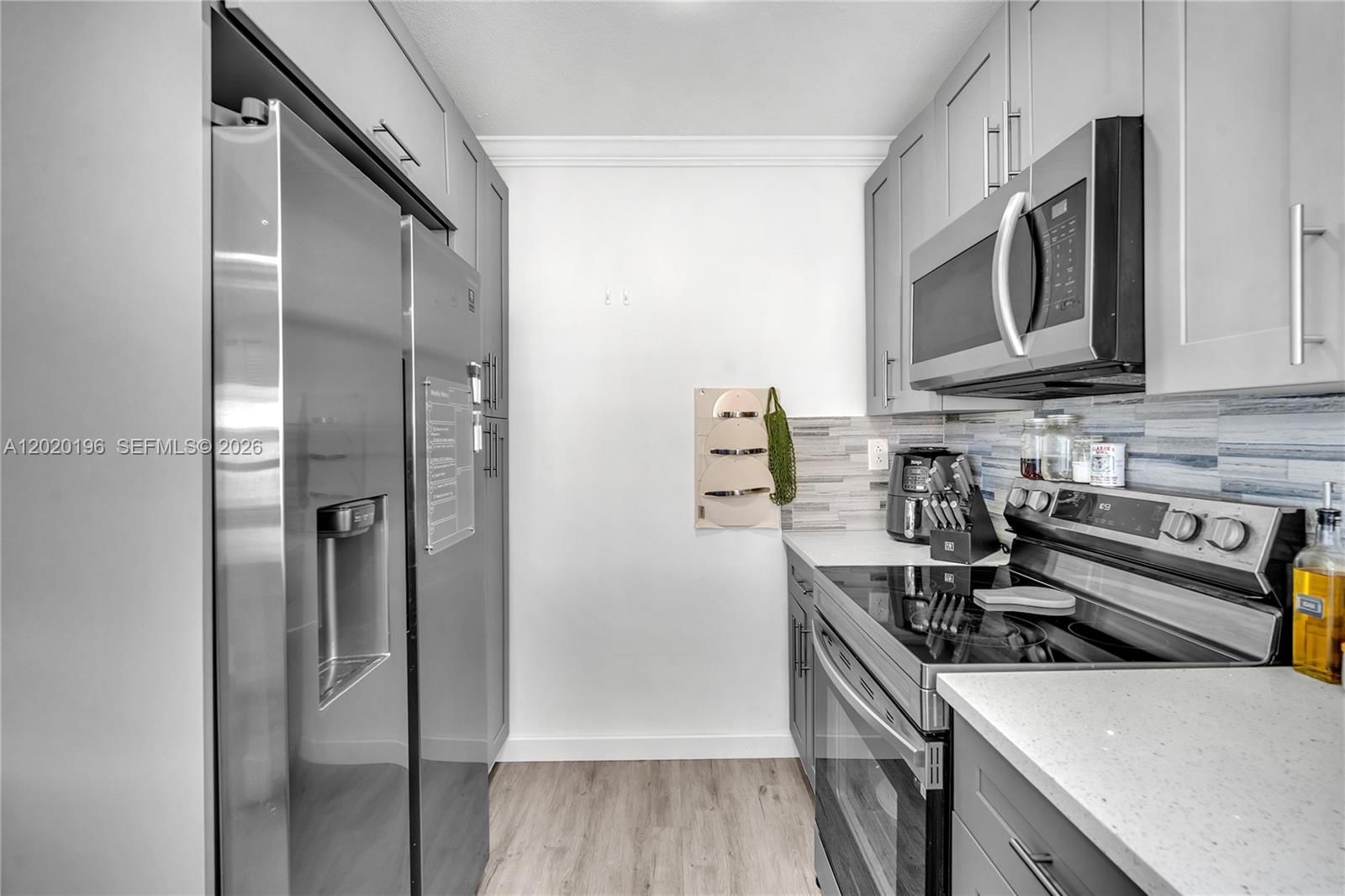 Real estate property located at 8437 Forest Hills Dr #304, Broward, Greenglades Condo Iii, Coral Springs, FL