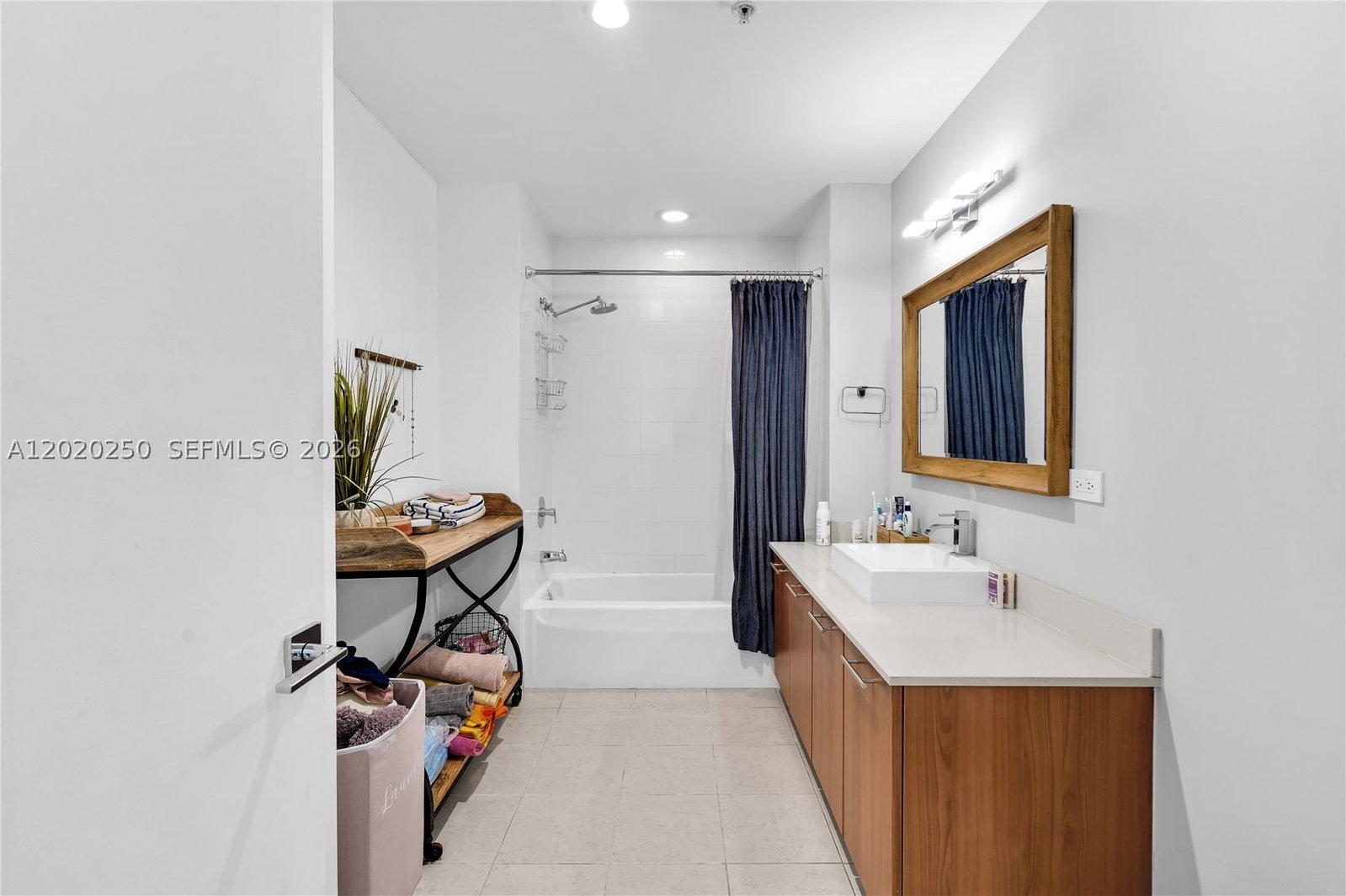 Real estate property located at 3301 1st Ave M0513, Miami-dade, Four Midtown Miami Condo, Miami, FL