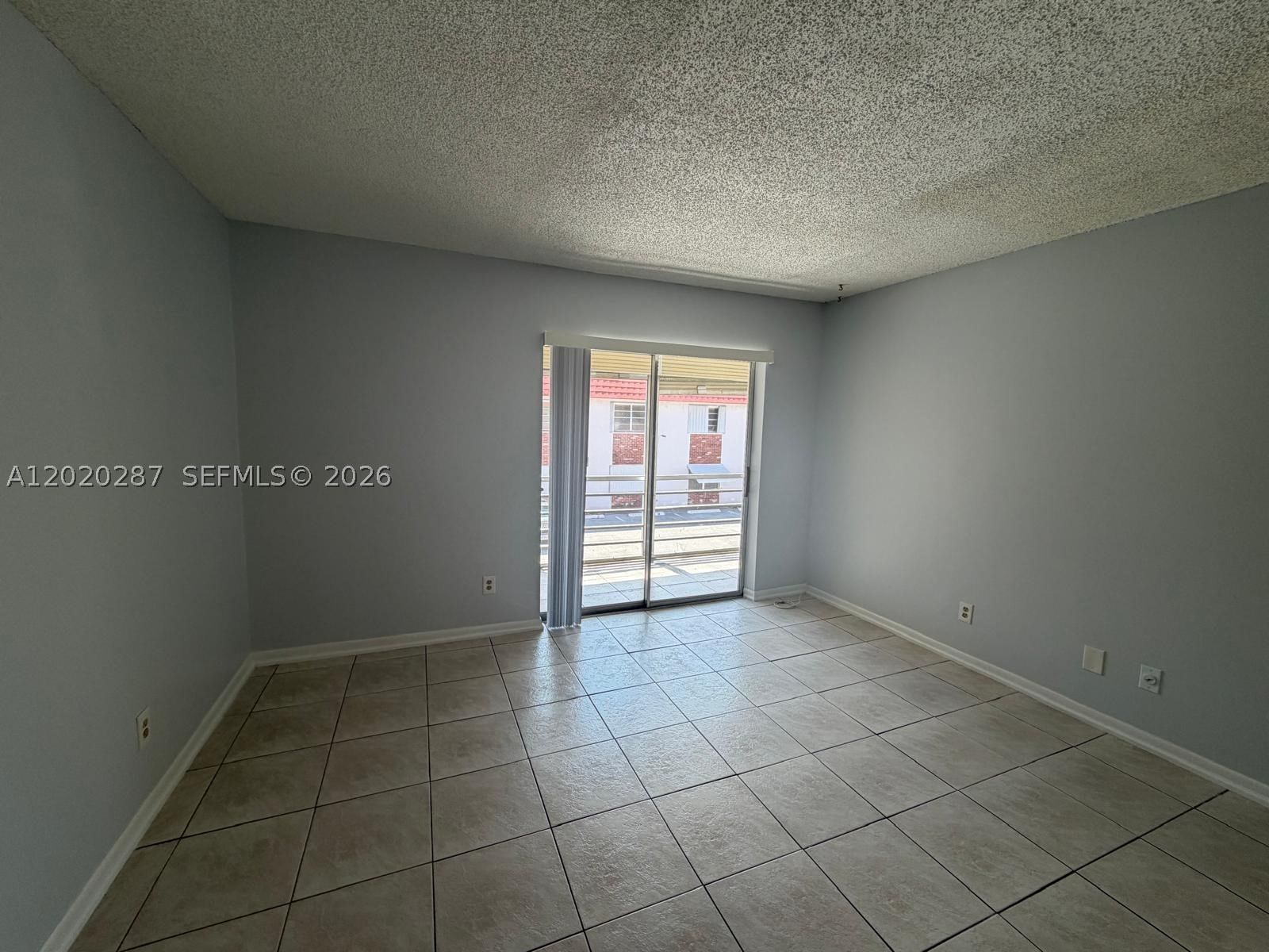 Real estate property located at 3550 8th Ave #713, Broward, Everett Arms No 7 Condo, Pompano Beach, FL