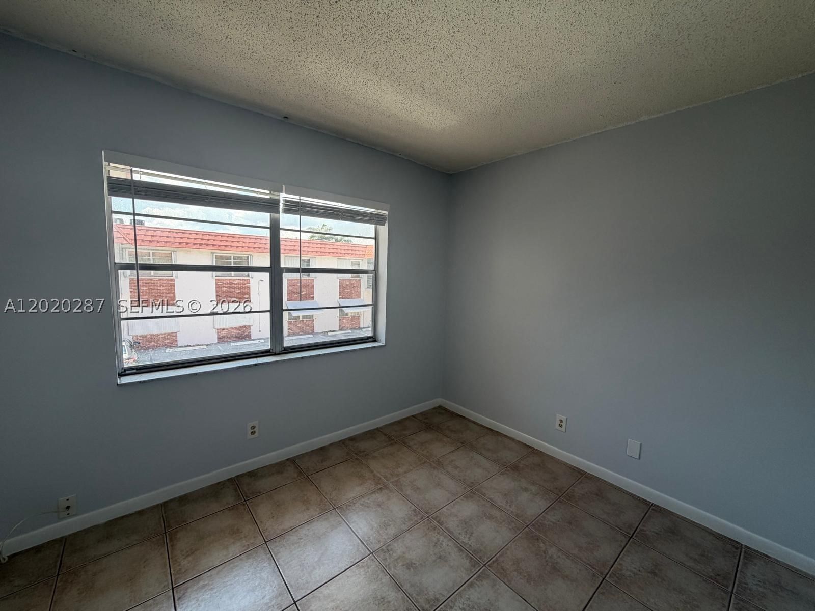 Real estate property located at 3550 8th Ave #713, Broward, Everett Arms No 7 Condo, Pompano Beach, FL