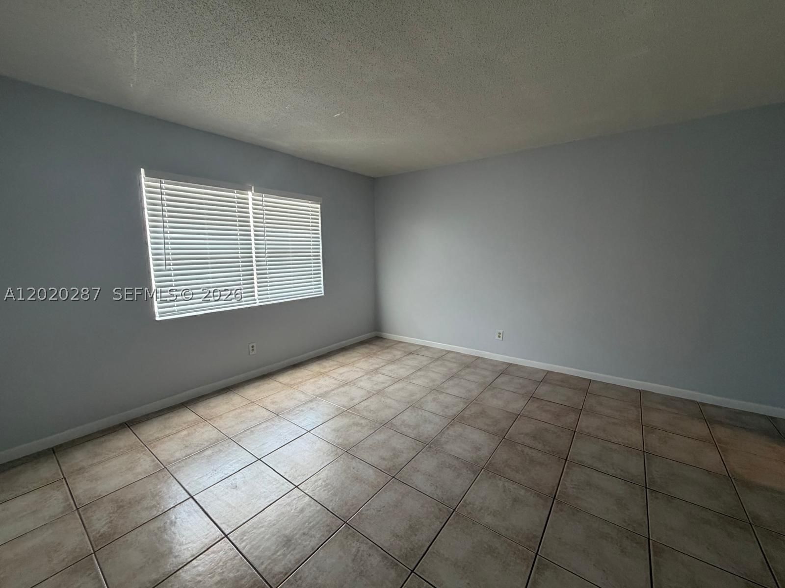 Real estate property located at 3550 8th Ave #713, Broward, Everett Arms No 7 Condo, Pompano Beach, FL
