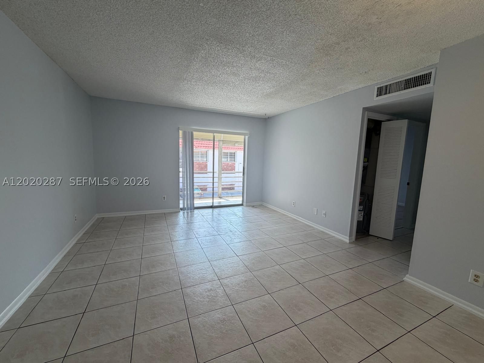 Real estate property located at 3550 8th Ave #713, Broward, Everett Arms No 7 Condo, Pompano Beach, FL
