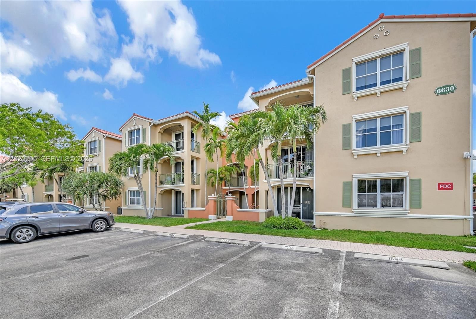 Real estate property located at 6630 114th Ave #1538, Miami-dade, The Courts At Doral Isles, Doral, FL