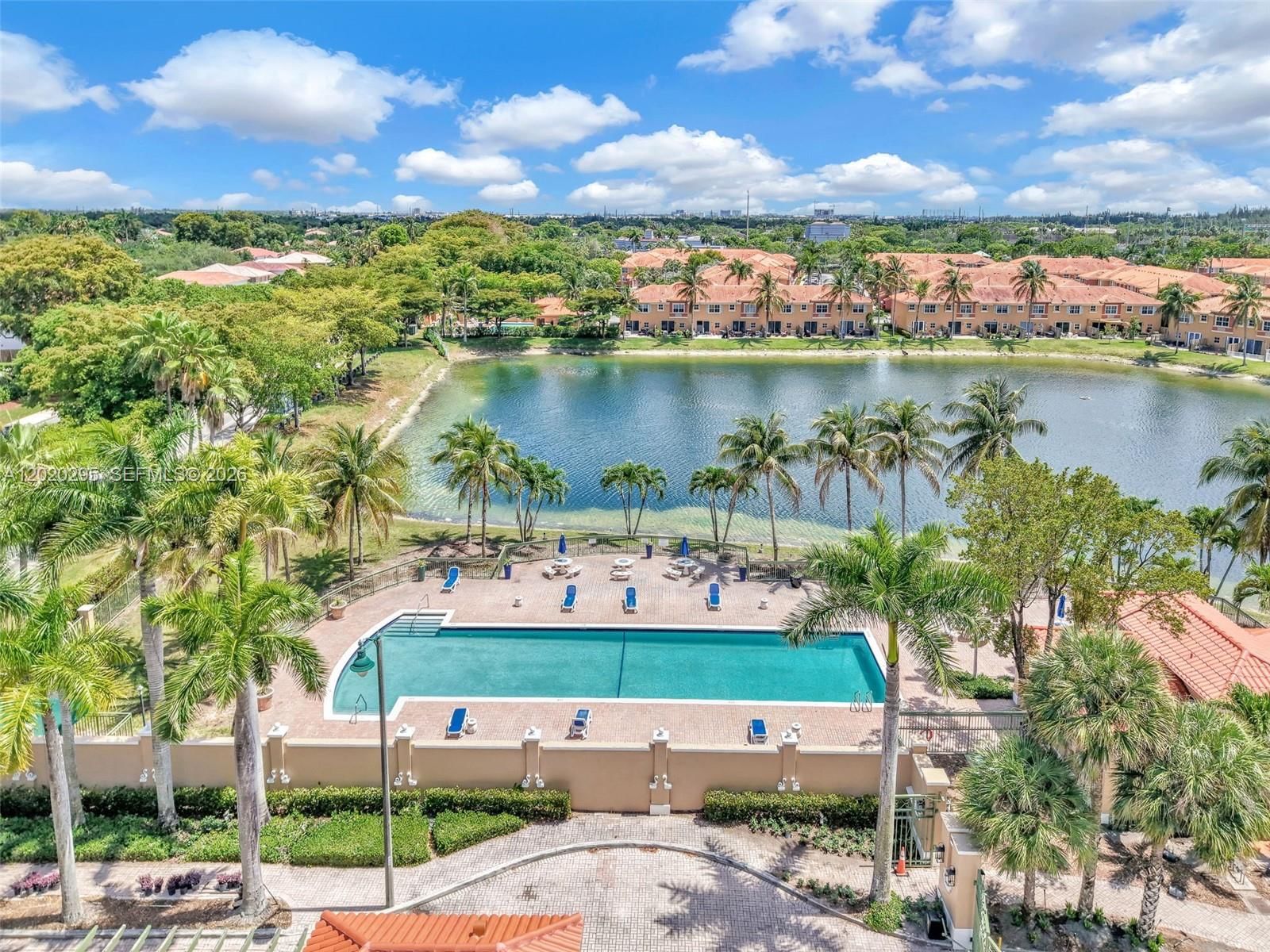 Real estate property located at 6630 114th Ave #1538, Miami-dade, The Courts At Doral Isles, Doral, FL
